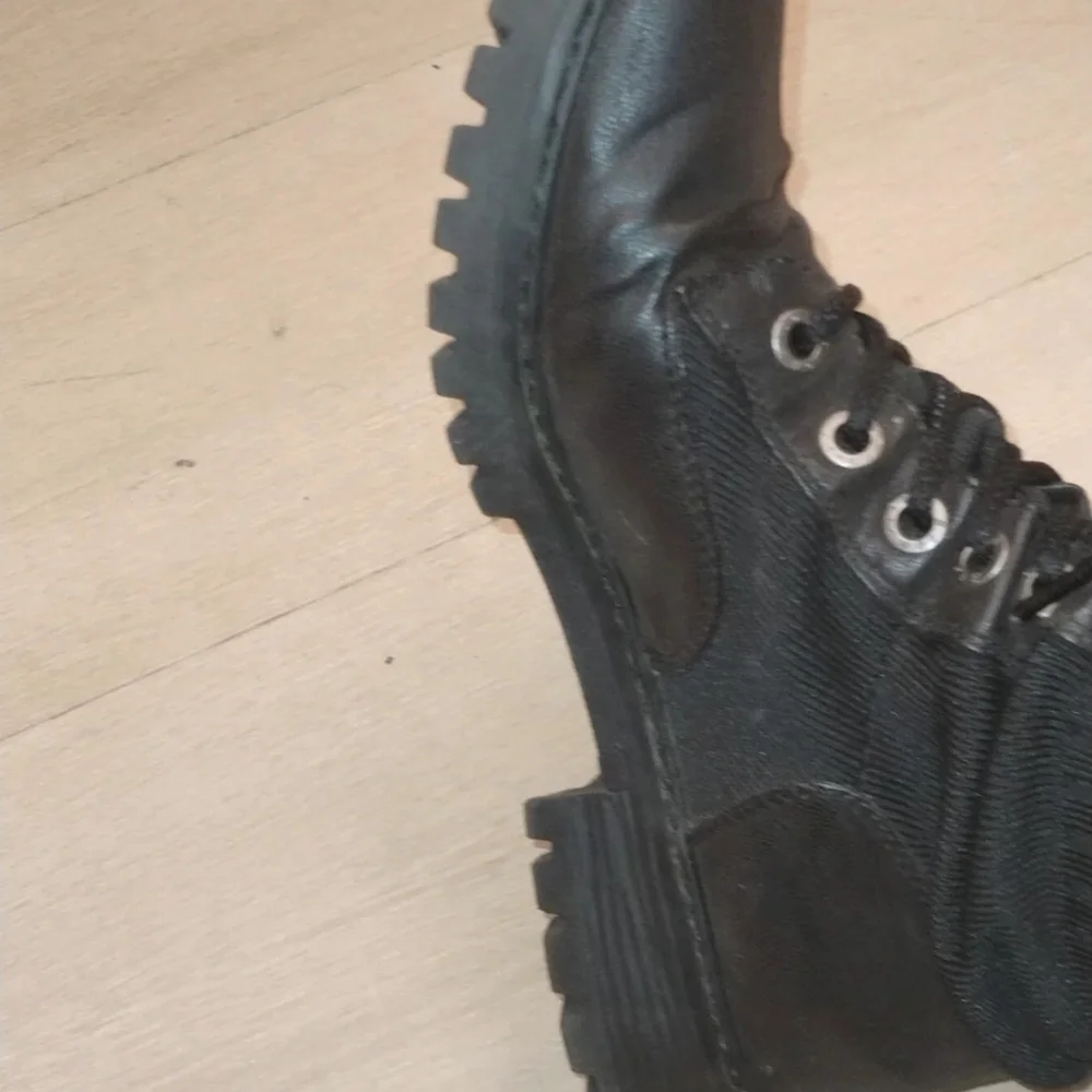 Blowfish Black Combat Boots - Picture 6 of 6